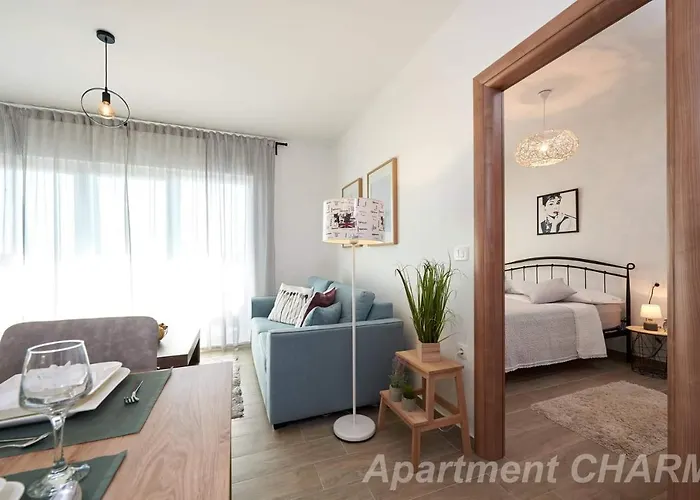 Luxury Apartment Charm With Pool