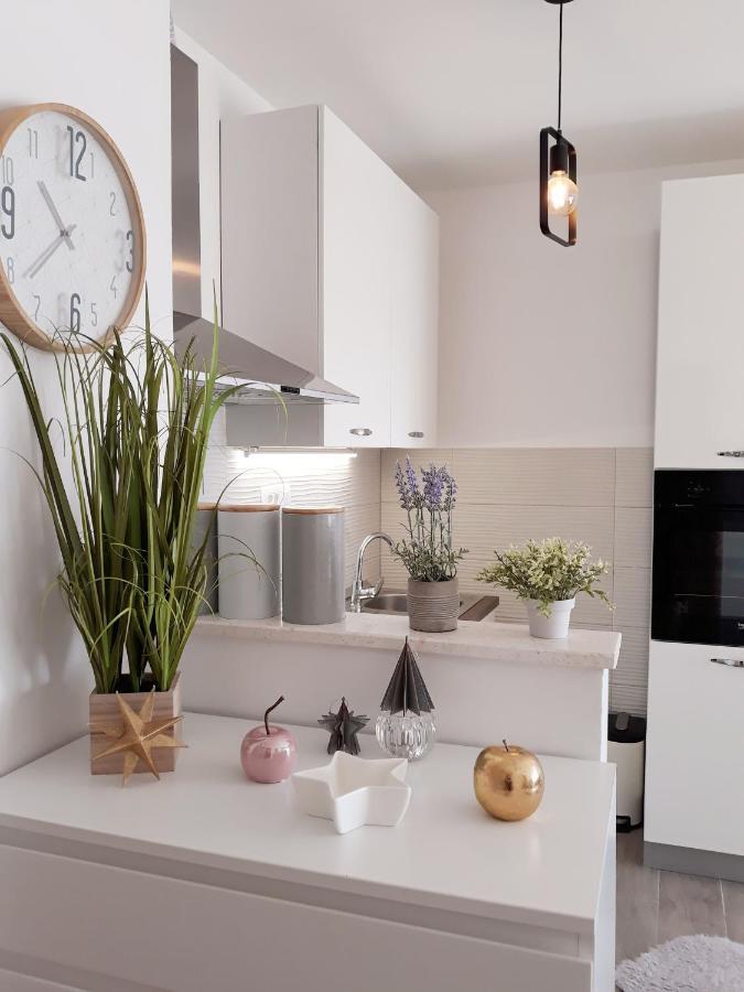 Luxury Charm With Pool Apartma Trogir